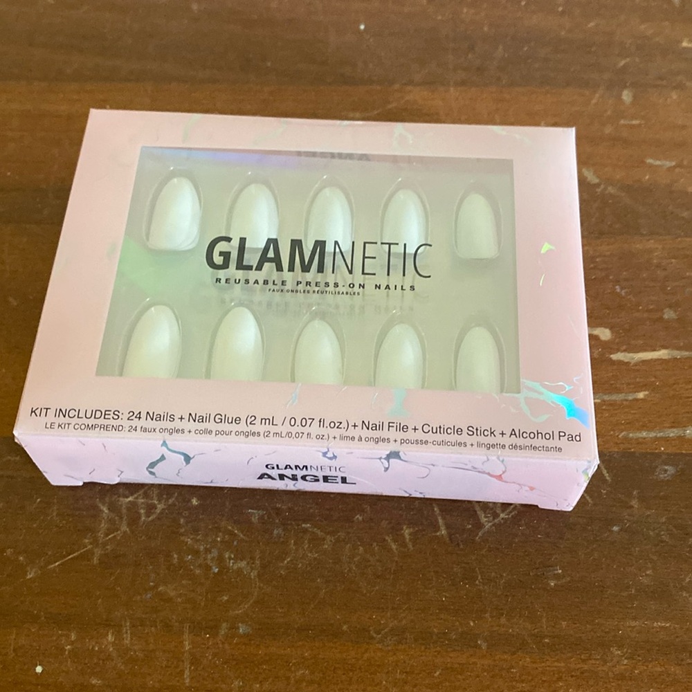 Glamnetic press on nails